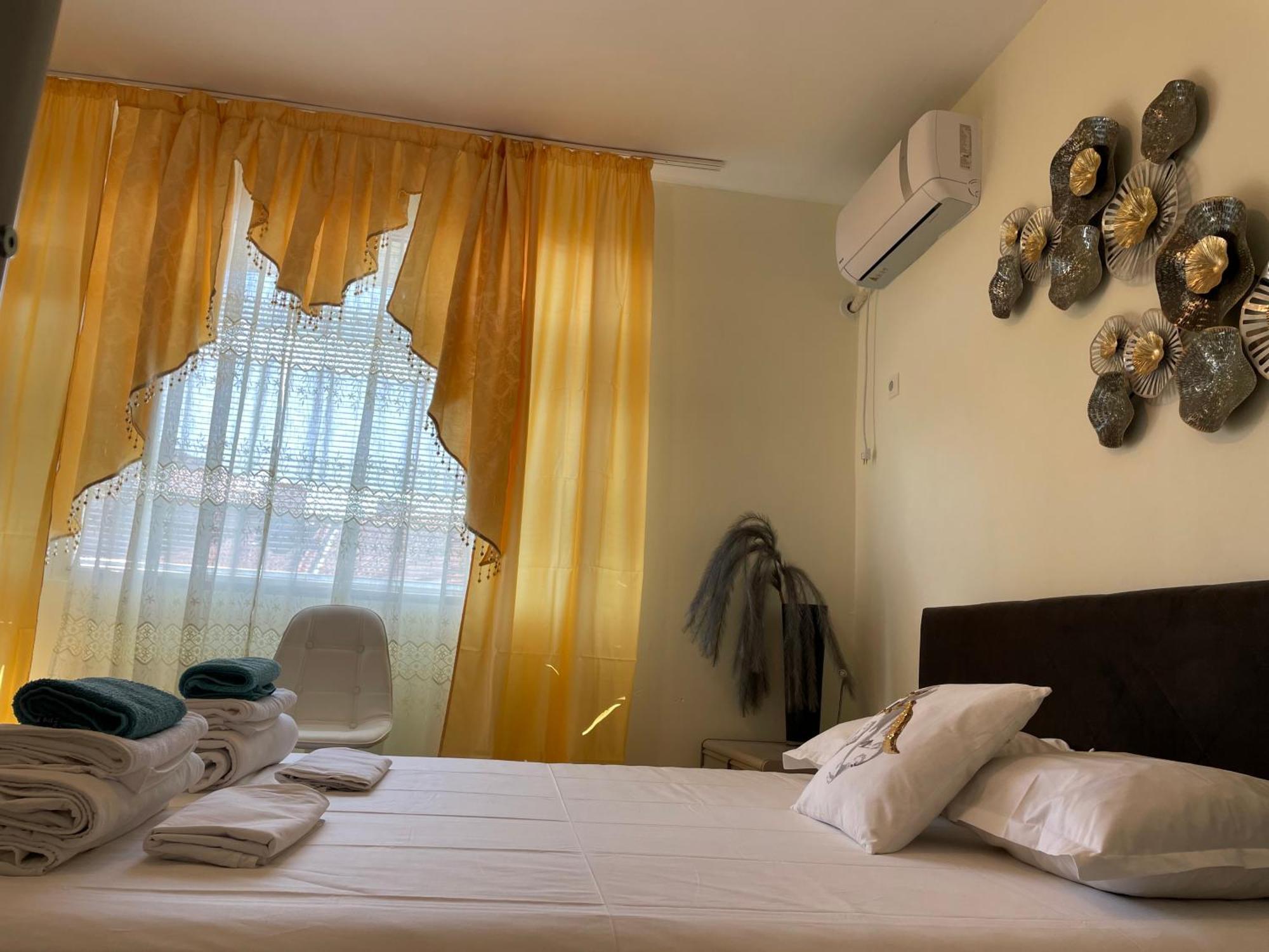 Къща За Гости Синьо Лято Pomorie Exterior foto